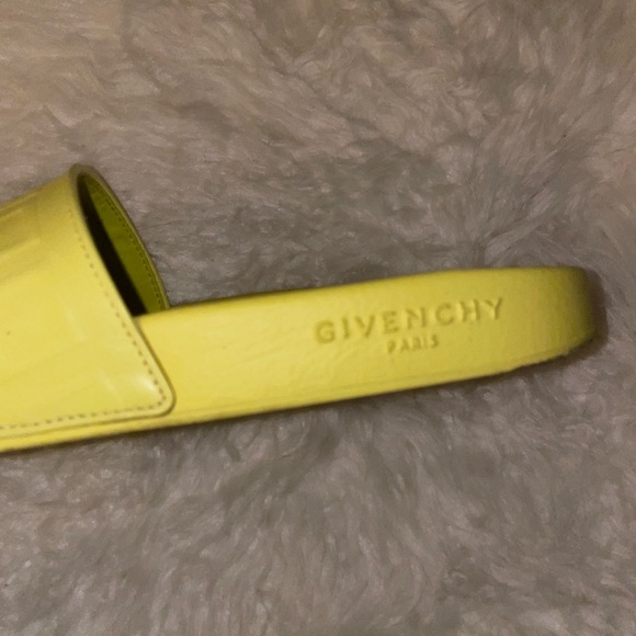 Givenchy slides - Picture 2 of 4